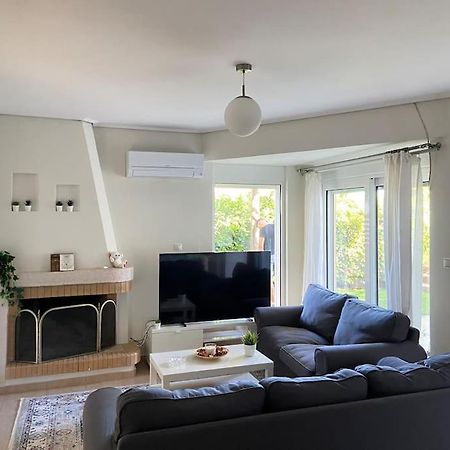 Cozy 2 Room Apartment With Garden Near Athens Air-Port Artemida  Exterior foto